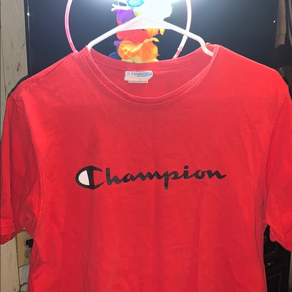 Red champion shirt - Picture 3 of 3